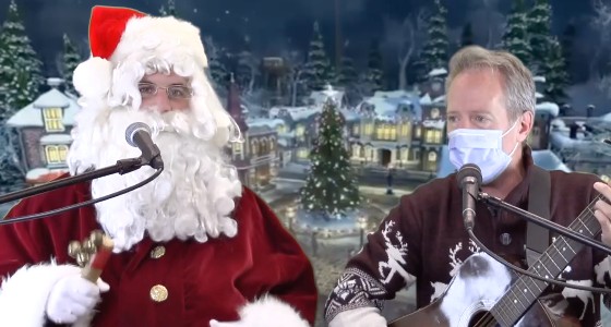 Santa visits the virtual show